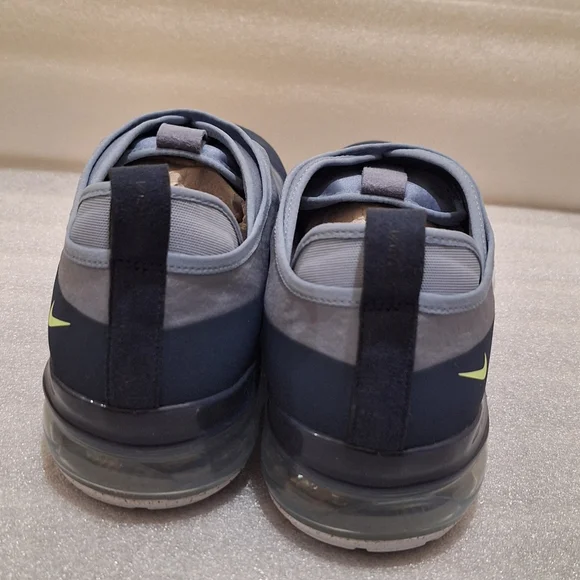 Nike Air VaporMax Moc Roam Sneakers - Picture 3 of 6